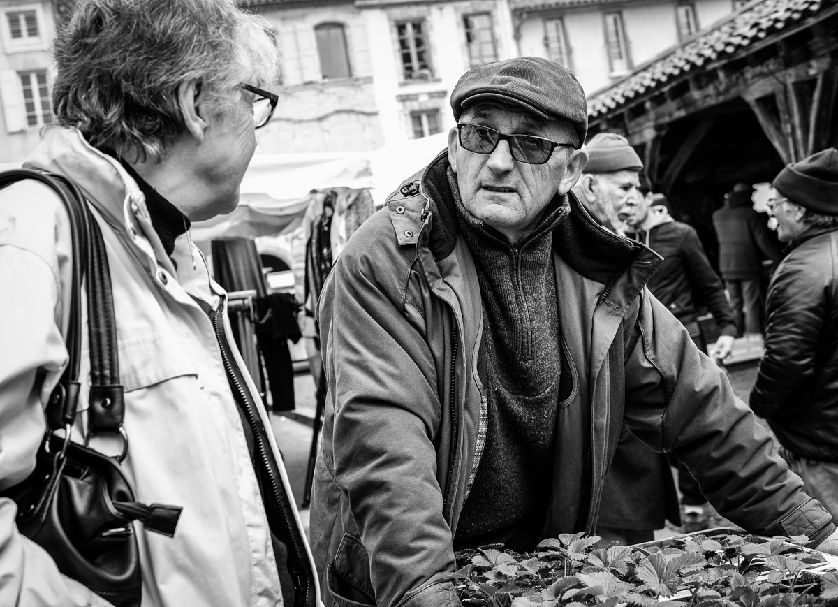 Saturday Market, Revel