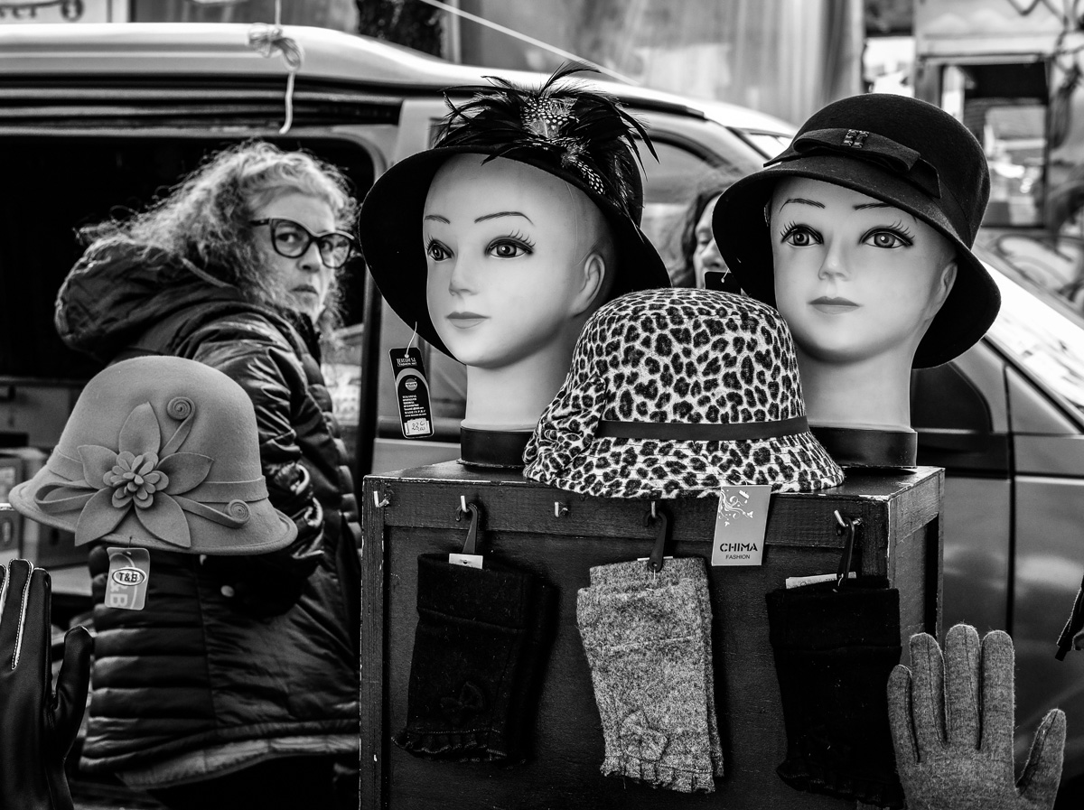 Saturday Market, Revel